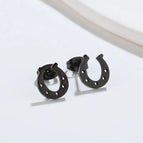 Horseshoe Black