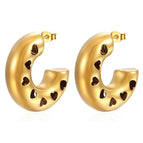 Hollow Heart Hollow Big C Earrings Gold / 18K