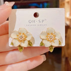 No. 14 Dripping Zircon Pearl Flower Earrings (Real Gold Plating)