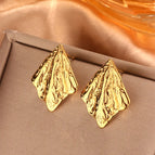 Gold E-189 / 18K