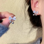 Zircon bow stud earrings