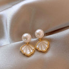 Shell Pearl Stud Earrings