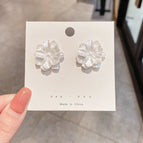 35# White Flower Ear Studs-