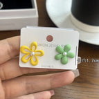 4642 Contrast Color Flower Earrings Yellow + Green