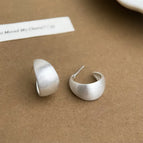 C-shaped Brushed Hoop Earrings/Silver Needle