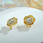 Flower Champagne Pearl Earrings