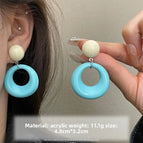 3102 Blue and White Contrasting Circles