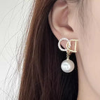 Rhinestone Pearl Ear Studs