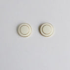 2.3x2.3 White Round Genuine Silver Needle
