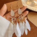 17-Bohemian White Feather Ear Hook 654