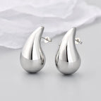 Comma Stud Earrings (Large White Gold)