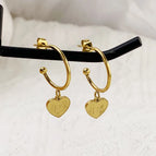 Gold / Letter R