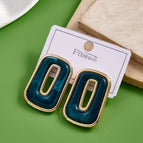 Needle Thickness: 0.8mm / D: 22*33mm / 1 Pair/Package