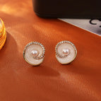 Quicksand White Conch Pearl Stud Earrings (S925 Silver Needle)
