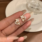 1# oil drop small flower stud earrings