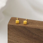 Yellow Square/1 Pair
