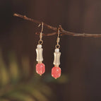 #A pair of 20 types of earrings