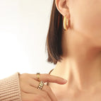 F575-Gold Mid-Length Earrings
