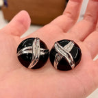 2506276A Black + Silver Lines