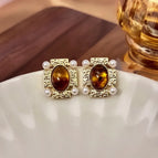 18# Square Pearl Stud Earrings