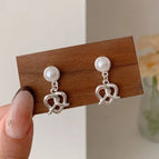 KUS12 Hollow Love Pendant