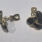 Geometric Blue Oil Drop-Triangle Clip / 14K