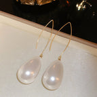 46# Ear Hook-White-Pearl