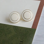 2.3x2.3 White Round Spiral Ear Clip