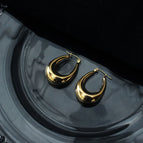 Long Crescent K Gold
