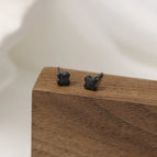 Black Four-leaf Clover/1 Pair