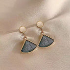 10#Scalloped Cat's Eye Stone Earrings