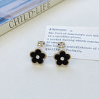 Black Ear Clip