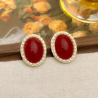 76# Pearl Surrounding Ear Studs
