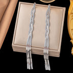 24 [Ag446] Three-Strand Tassel Earrings Steel Color