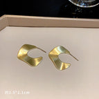 Gold Brushed Wave Earrings (F2595)