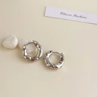 silver Texture Ear Buckle-White Plated K