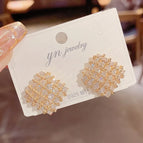 No. 37 Grid Zircon Rhombic Ear Studs (Real Gold Plating)