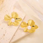 ED080 Smooth Five-Petal Flower Pearl Earrings Gold