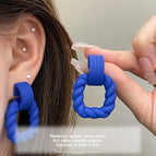 0748 Sapphire Blue Twisted Square
