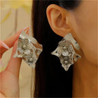 02 White K5546 / 1 Pair