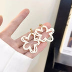 2026 Ear Clip