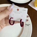 2651 Flocked Twisted Round Small C Ring Wine Red