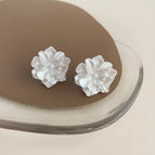 Pearlescent White Flowers