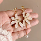12#Tassel Petal Mosquito Coil Ear Clip