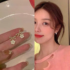 Bow pearl flower stud earrings