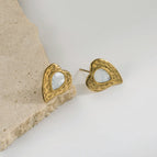 Gold-White Shell Love