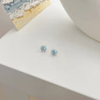 Zircon Small Shell/1 Pair
