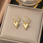 17 [Ag253] Pointed Heart Earrings Gold