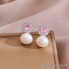 8#A Pair of Freshwater Pearl Earrings (S925 Silver Needle)